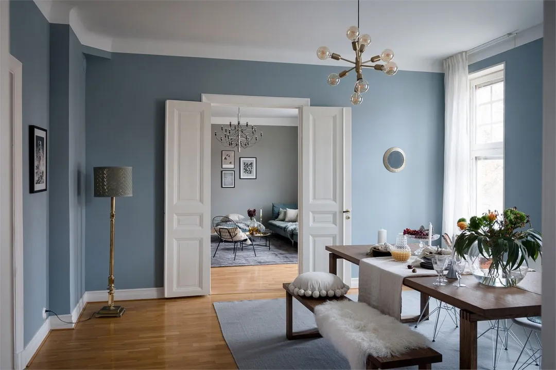 Piękny ciemny wnętrze mieszkania w przedmieściach Stockholm - Gallery image 9