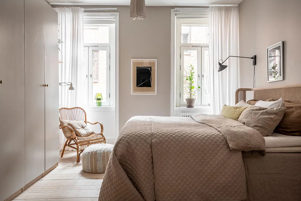 Intérieur scandinave cosy avec tapis mur - Gallery image 26