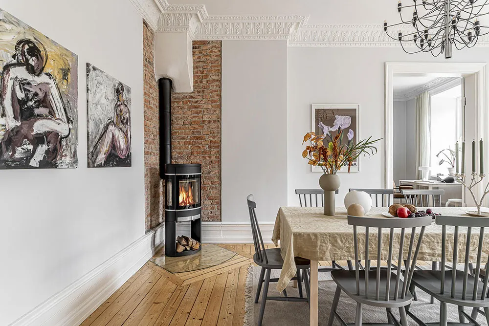 Intérieur scandinave agréable avec salle à manger traversante et notes automnales légères (94 m²) - Gallery image 6