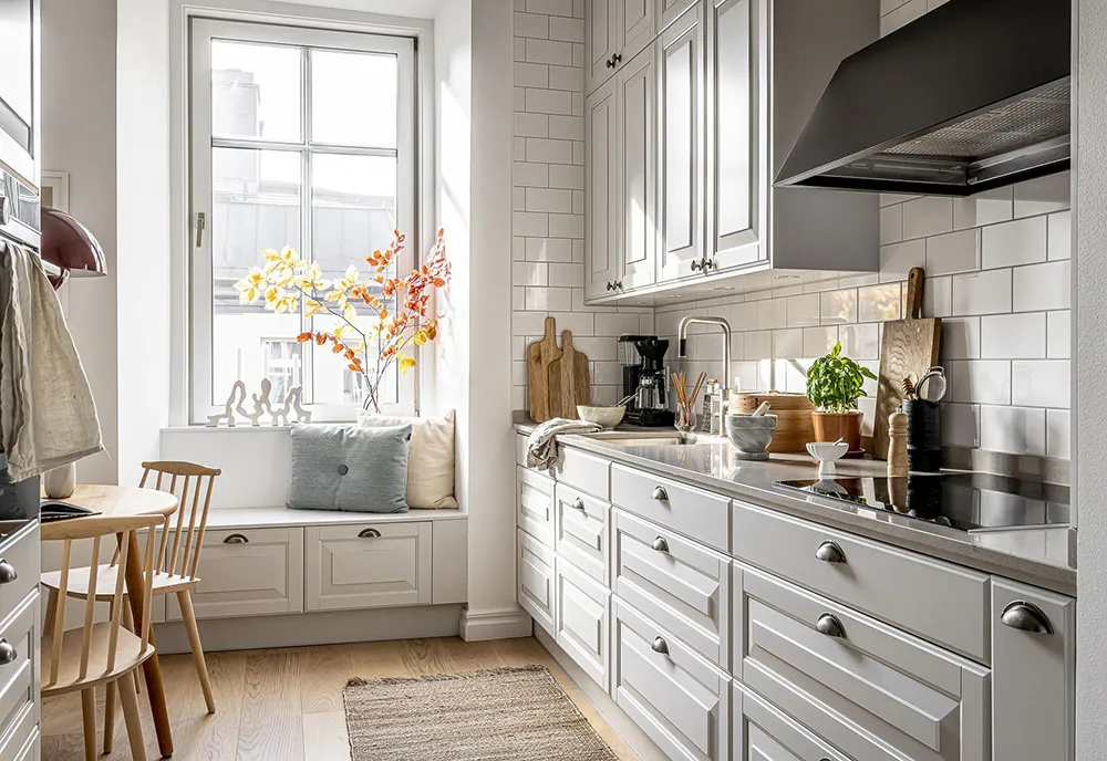 Intérieur scandinave agréable avec salle à manger traversante et notes automnales légères (94 m²) - Gallery image 25