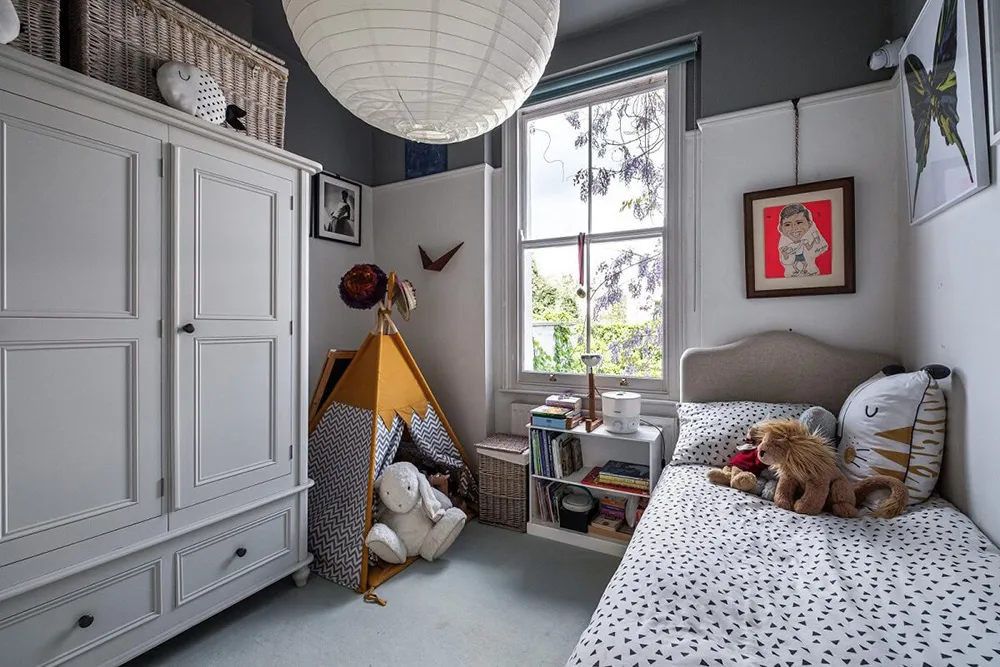 Stilvolle dunkle Interieurs eines victorianischen Hauses in London - 15