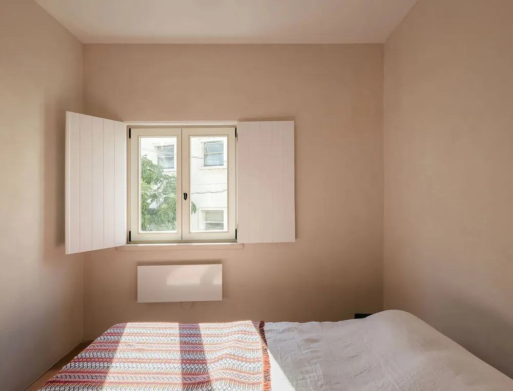 Miękki minimalizm w starom domu w Portugali - Gallery image 12