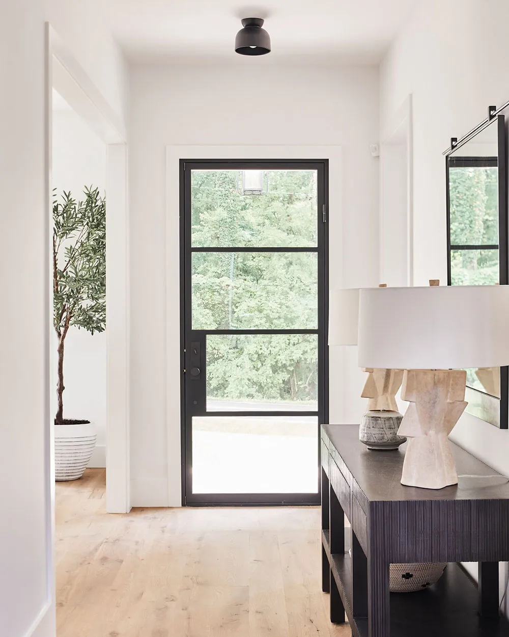 Чистые линии и безупречные формы: работы дизайнера Clare Kennedy - Gallery image 12