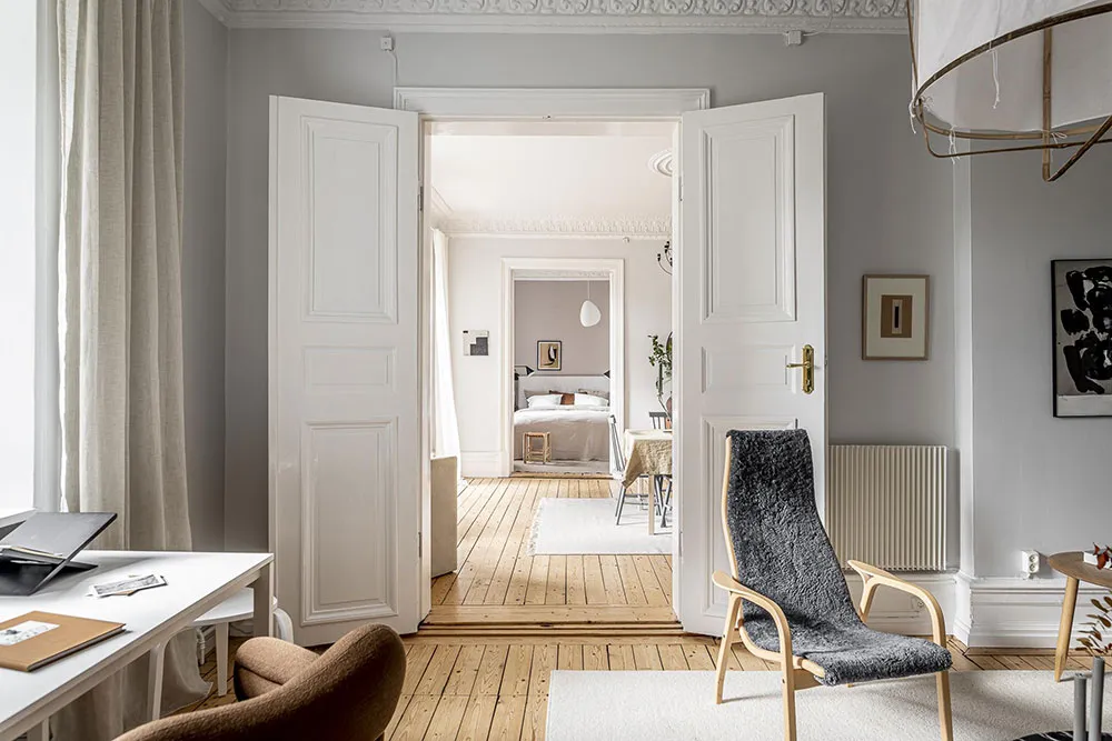 Intérieur scandinave agréable avec salle à manger traversante et notes automnales légères (94 m²) - Gallery image 5