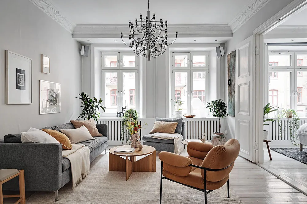 Interior blanco con acentos cálidos en el diseño (66 m²) - Gallery image 2