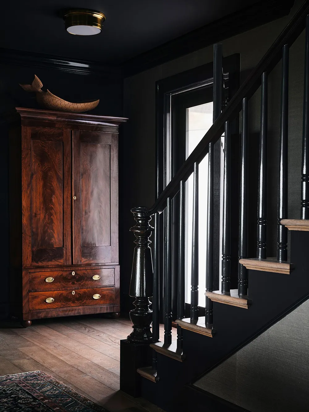 Stylish Paints in the Design of a Country House of the American Ambassador on Nantucket Island - Gallery image 13