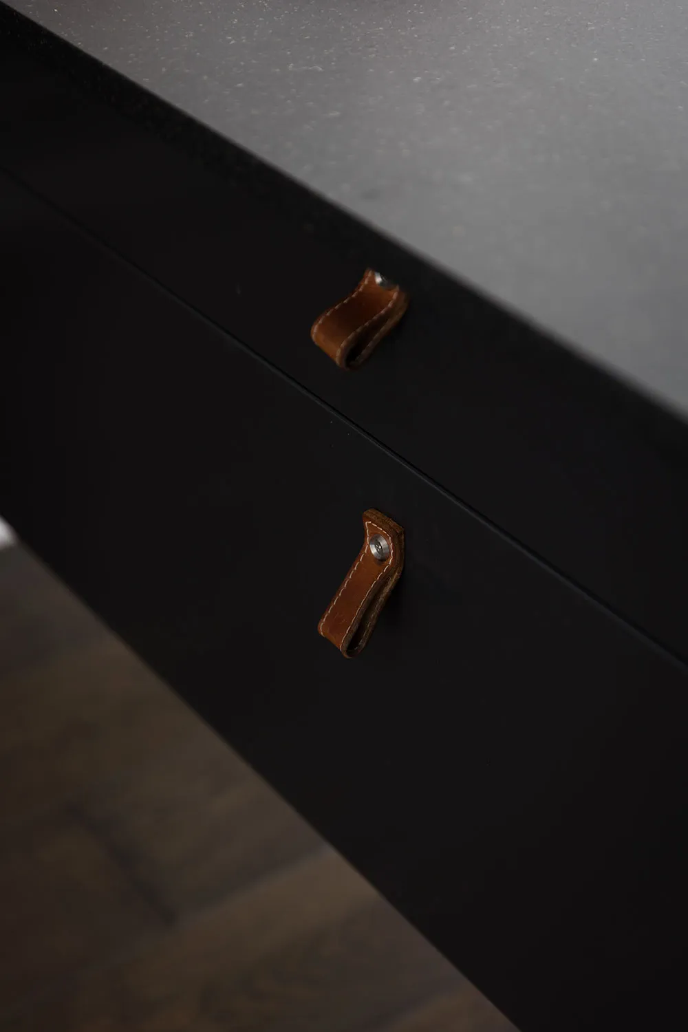 Style sobre et inspirant : loft dans un ancien bâtiment de fabrique à Stockholm (79 m²) - Gallery image 11