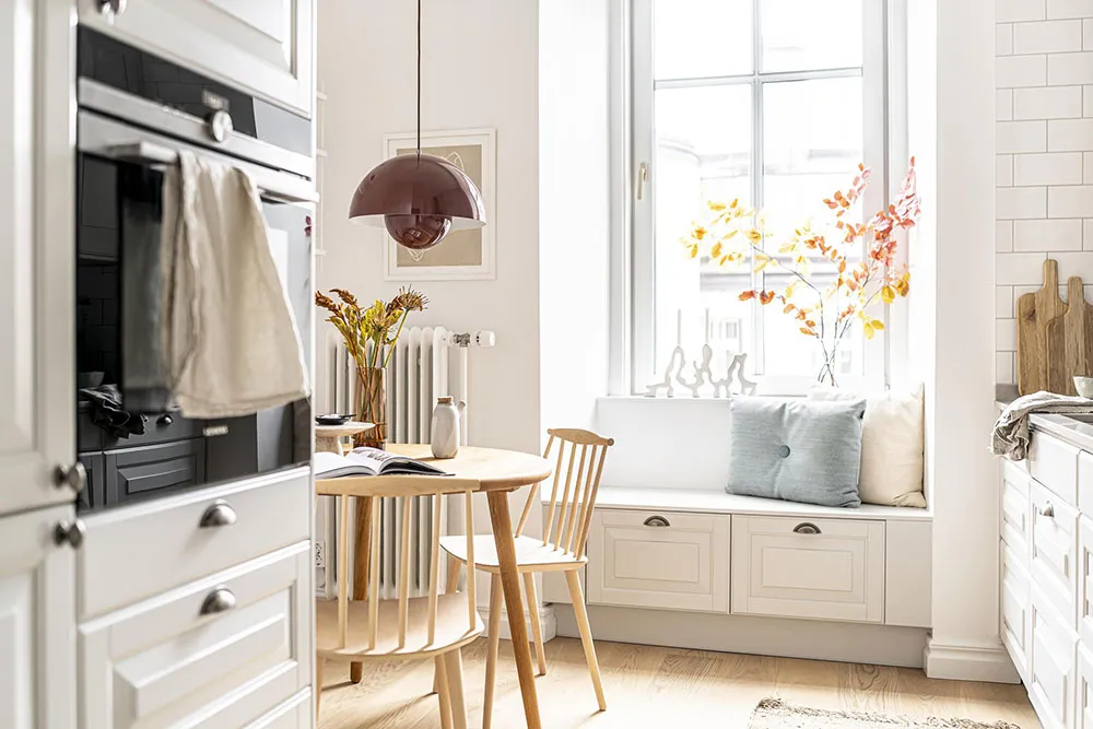 Intérieur scandinave agréable avec salle à manger traversante et notes automnales légères (94 m²) - Gallery image 22