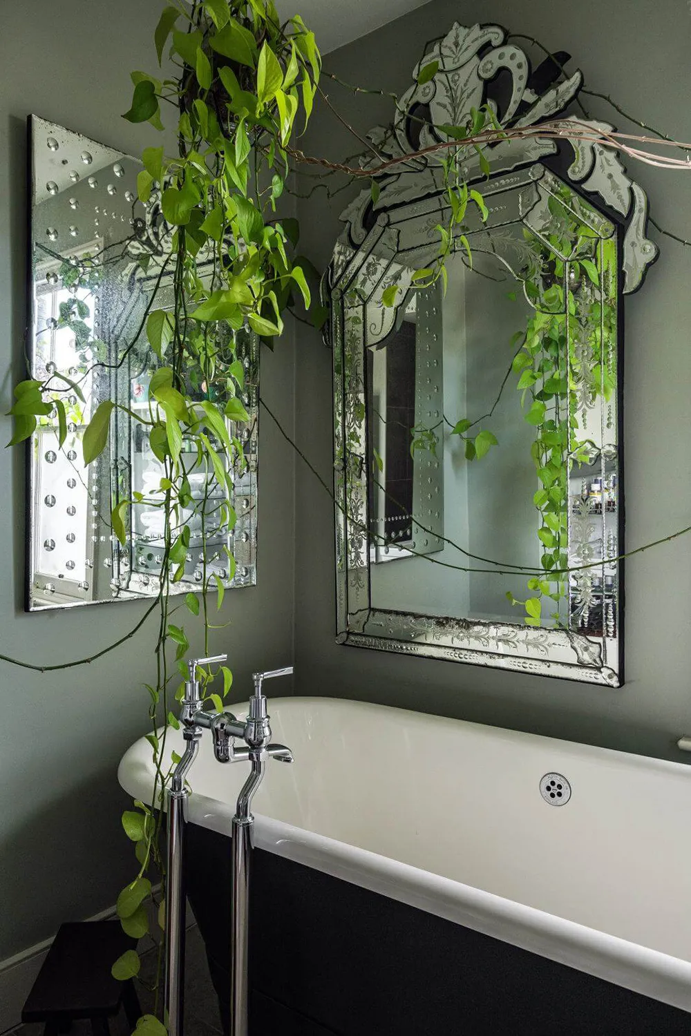 Stilvolle dunkle Interieurs eines victorianischen Hauses in London - 17