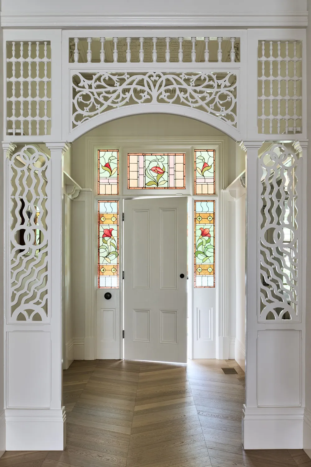 Красивий сучасний дизайн невеликого старого будинку в Мельбурні - Gallery image 2