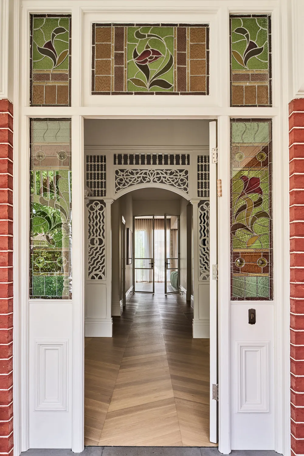 Красивий сучасний дизайн невеликого старого будинку в Мельбурні - Gallery image 20