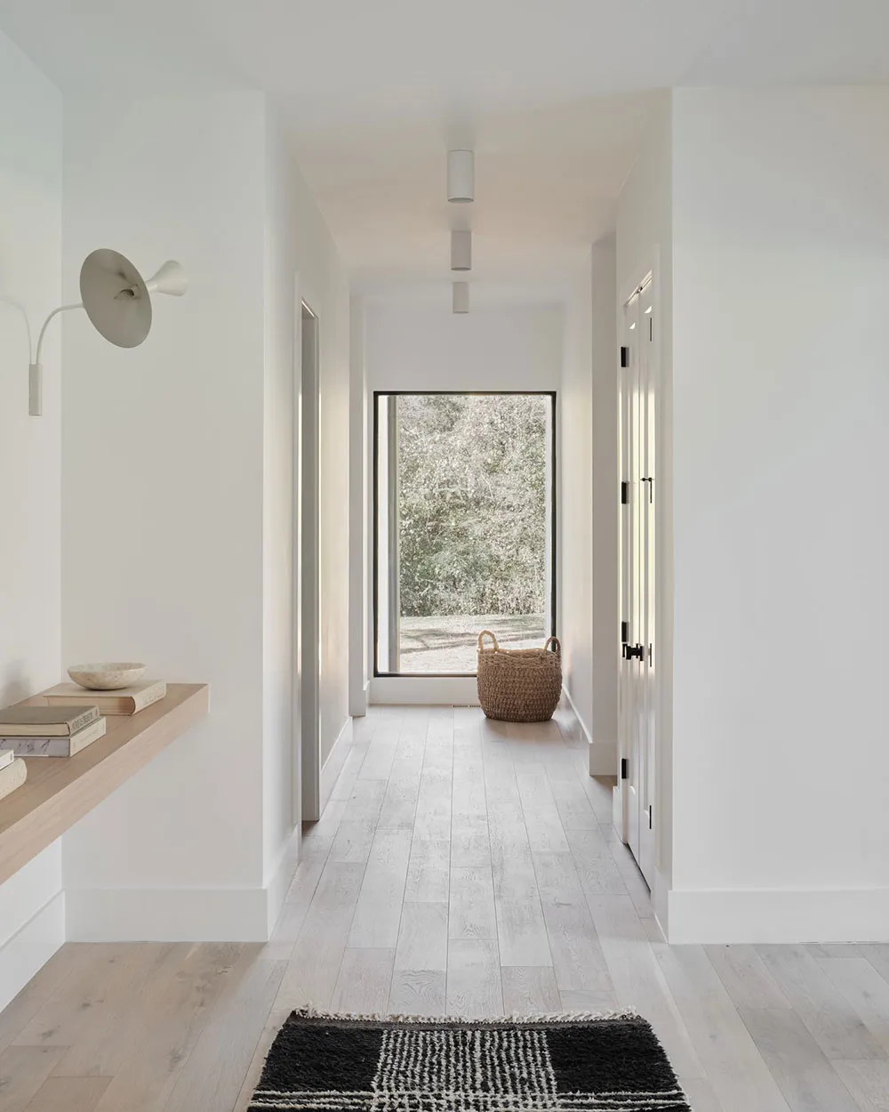 Чистые линии и безупречные формы: работы дизайнера Clare Kennedy - Gallery image 3