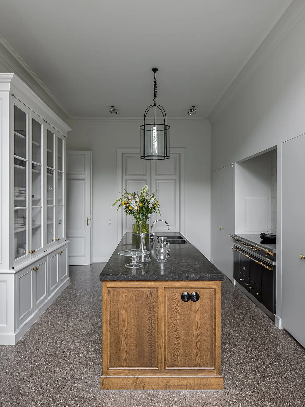 Modny design i wневремienne nuty: renowacja taunhausu w Belgii - Gallery image 3