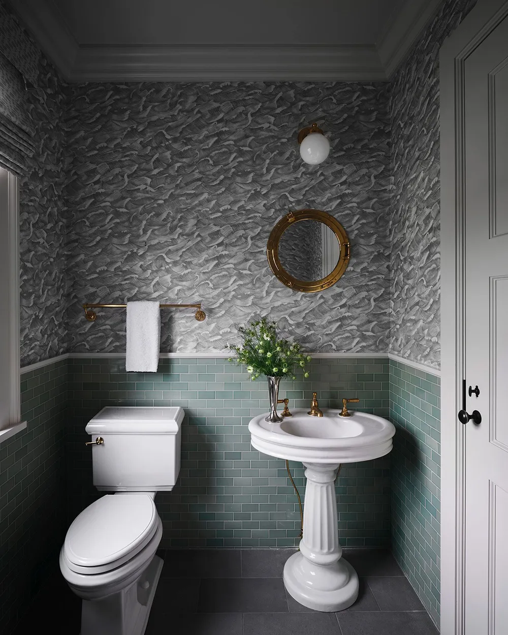 Stylish Paints in the Design of a Country House of the American Ambassador on Nantucket Island - Gallery image 9