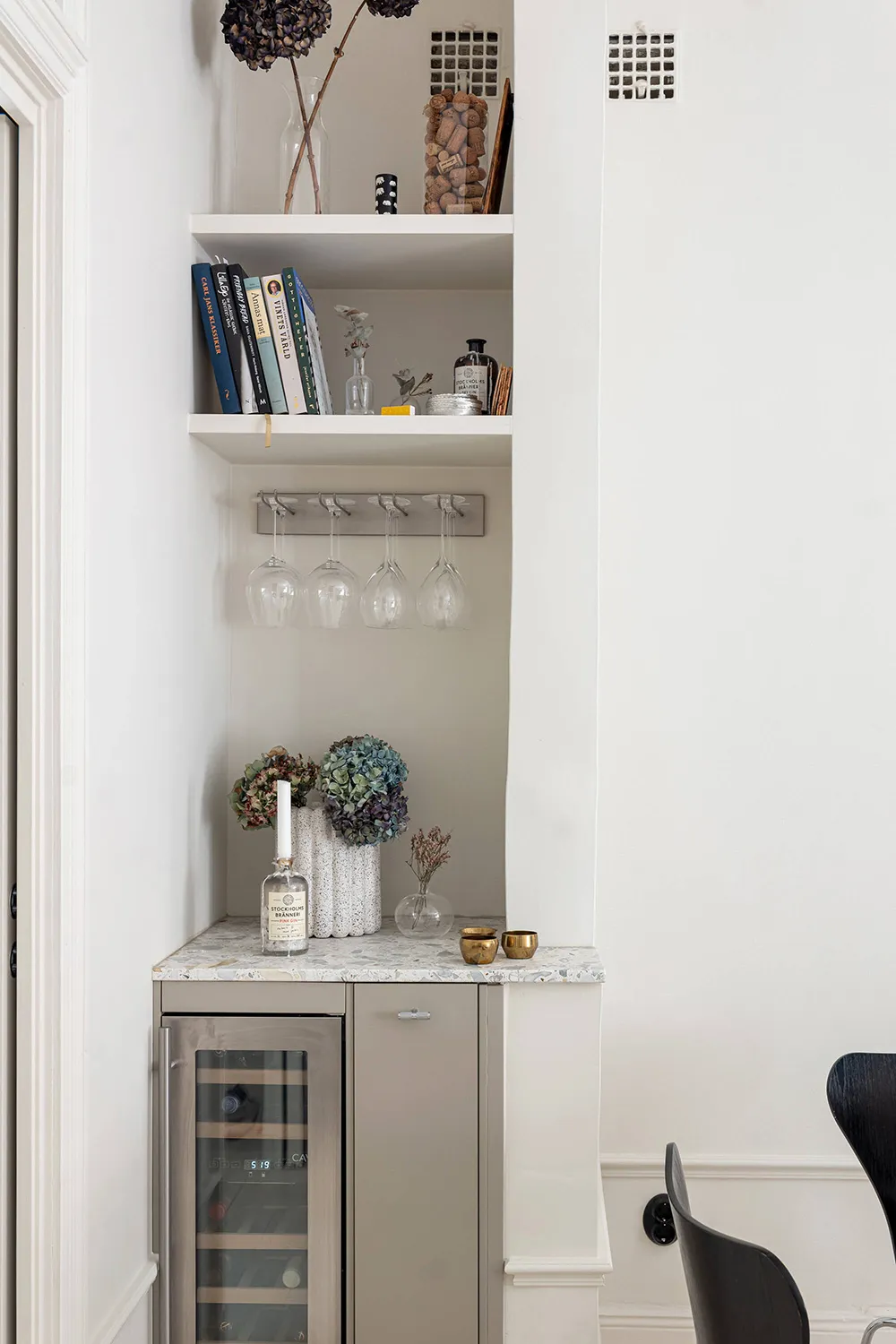 Appartement compact en stockholmois avec une disposition intéressante (47 m²) - Gallery image 12