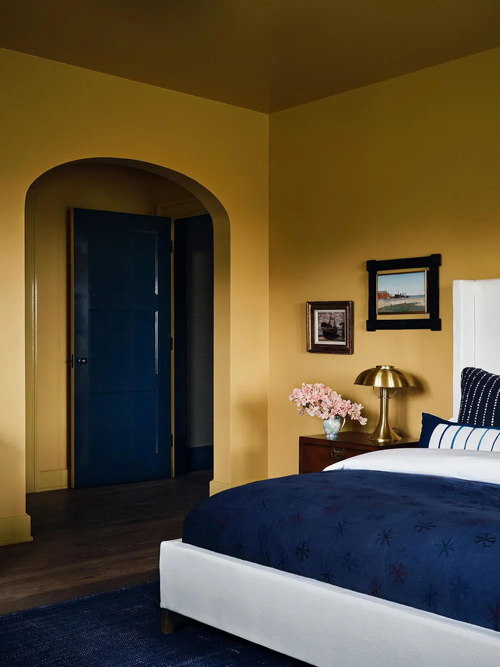 Stylish Paints in the Design of a Country House of the American Ambassador on Nantucket Island - Gallery image 18