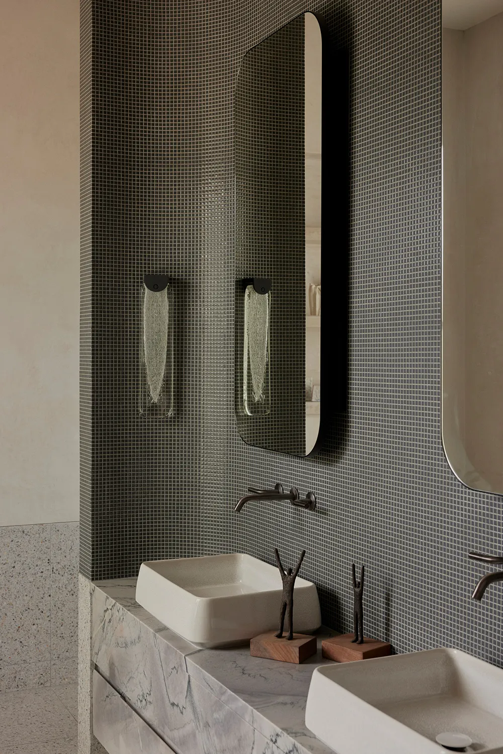 Spielerische Akzente der 70er Jahre in einem modernisierten Design des historischen Hauses in Melbourne - Gallery image 10