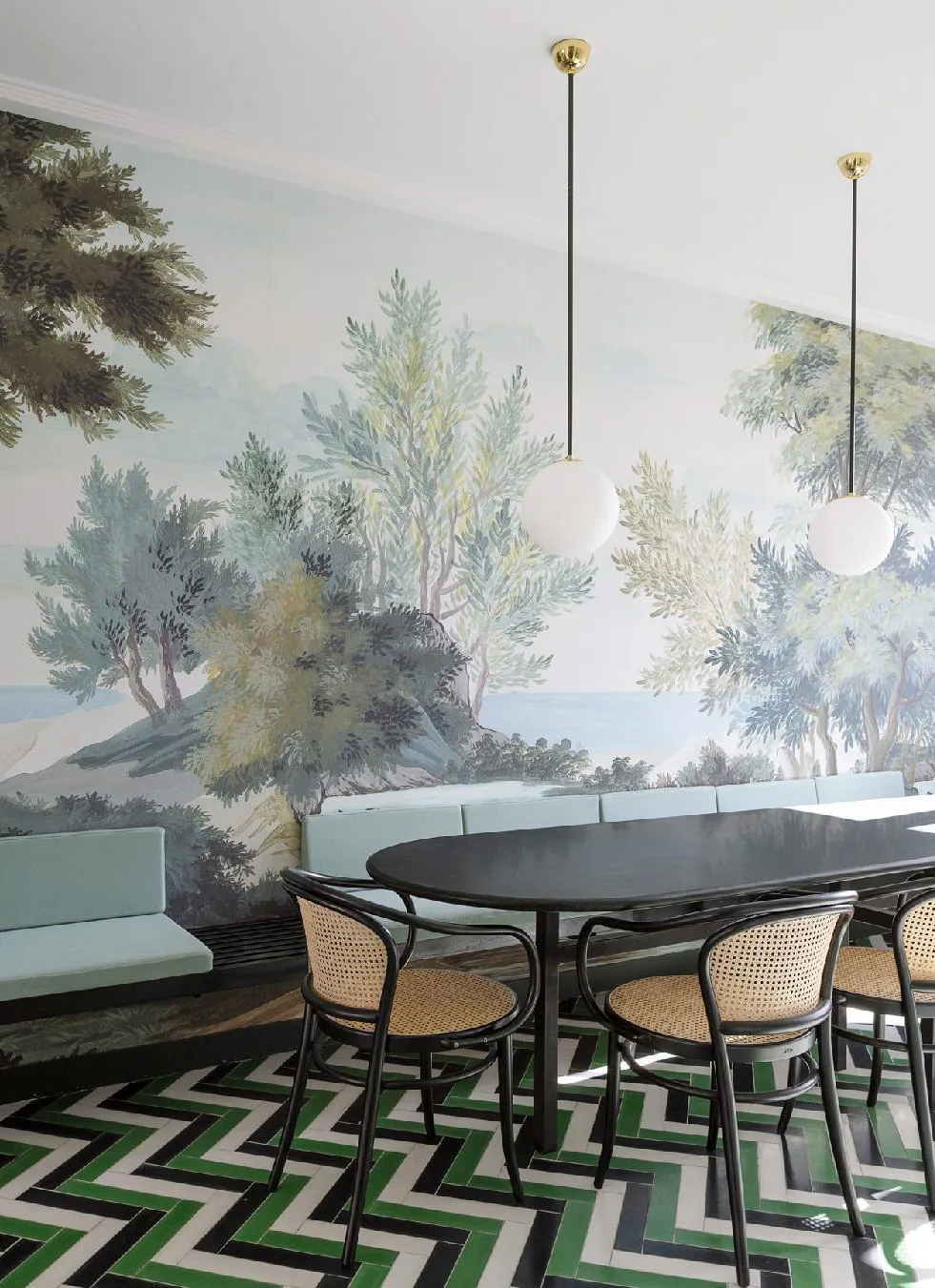 Арки и оттенки зелёного: квартира в Париже - Gallery image 5