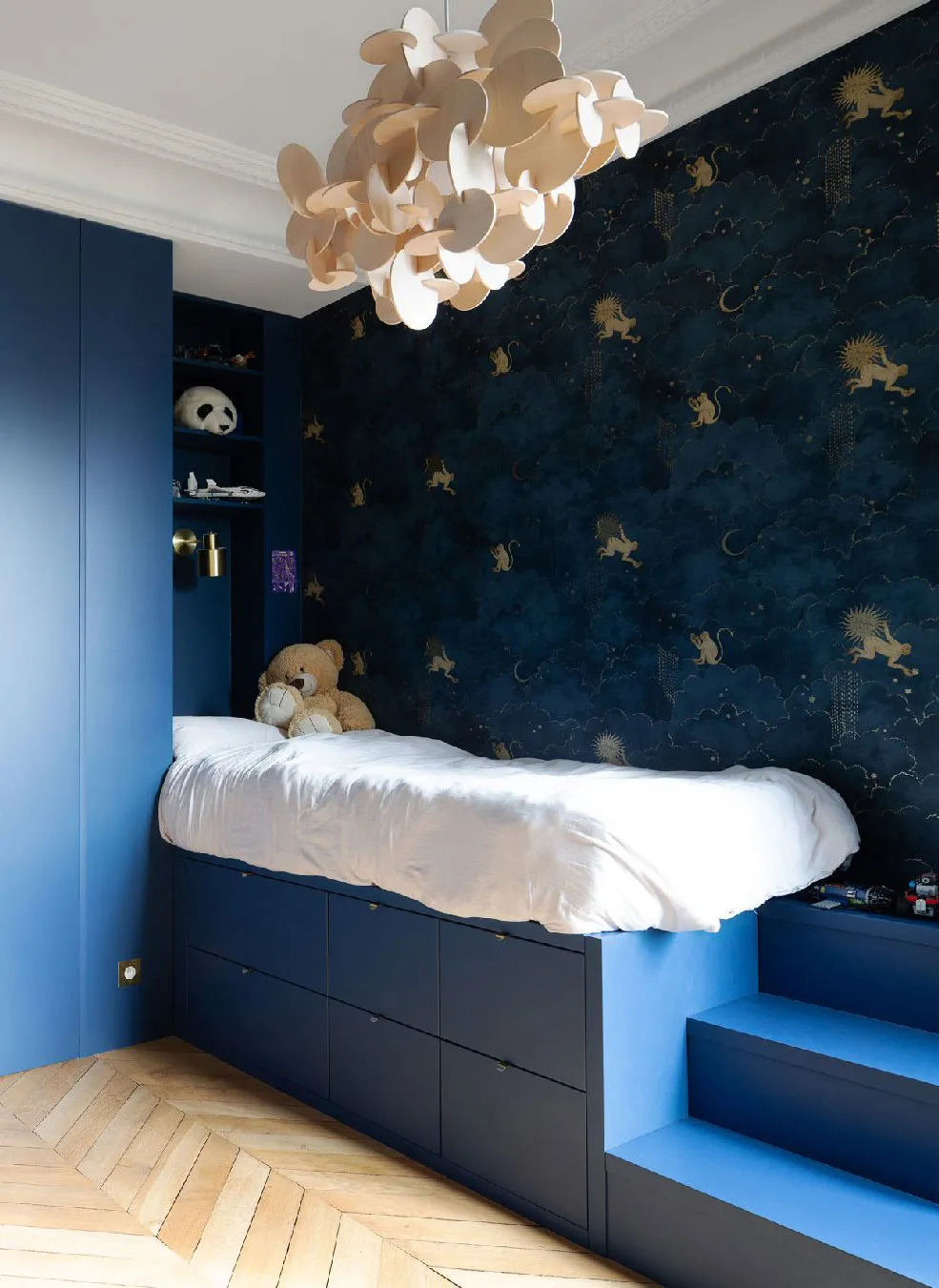 Арки и оттенки зелёного: квартира в Париже - Gallery image 26