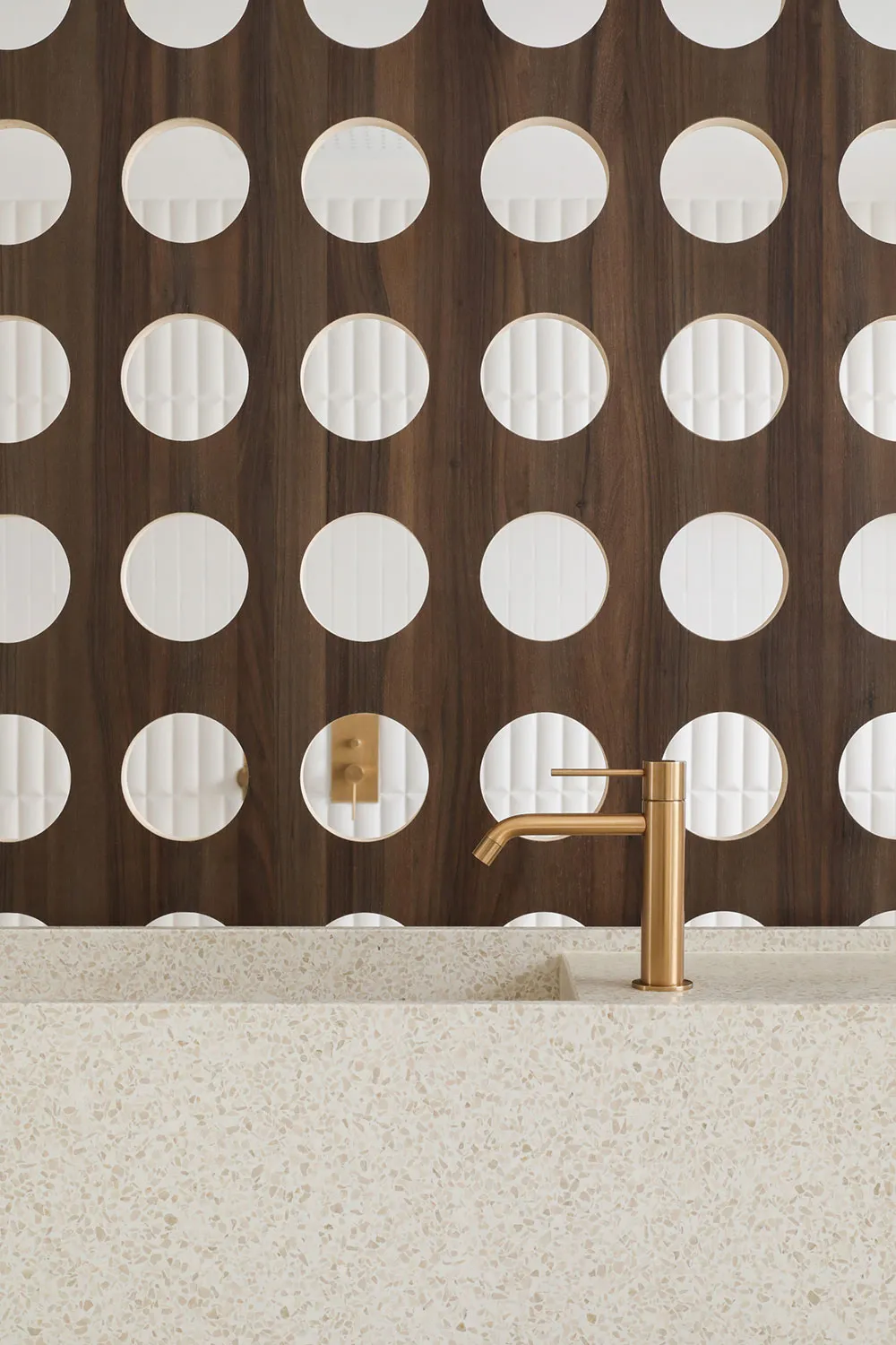 Из старой тёмной мастерской в стильное и светлое современное жильё - Gallery image 18