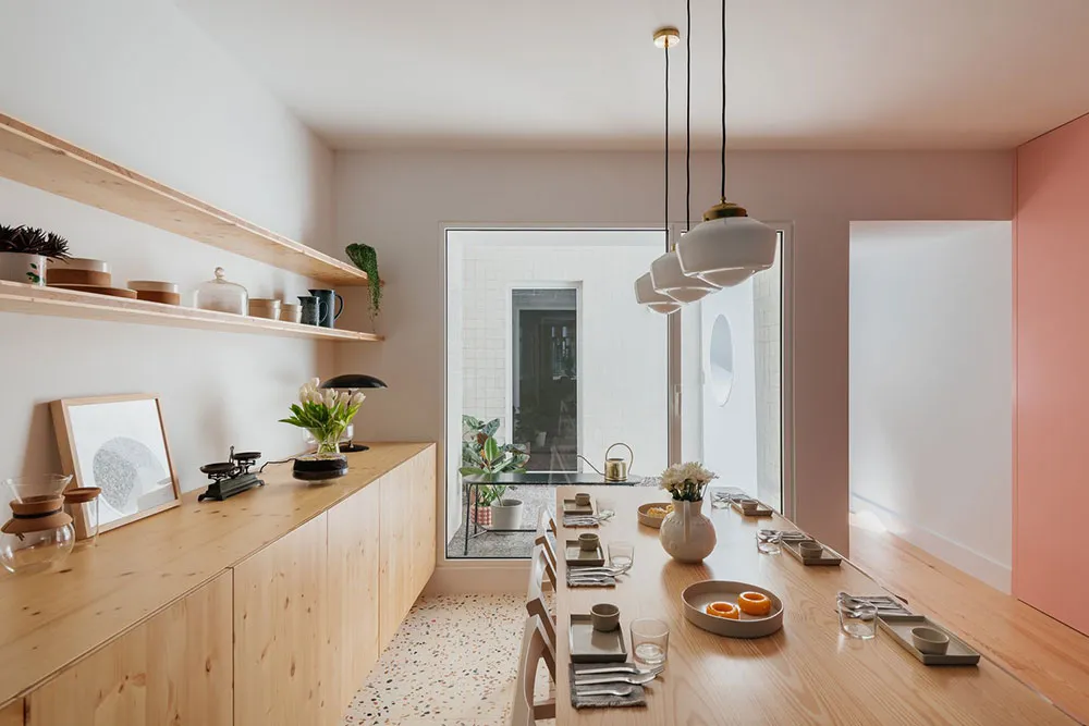 Kolorowy minimalizm w Lizbonie - Gallery image 14