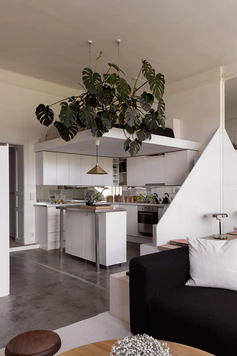 Светлый лофт в Стокгольме, который кажется больше, чем есть на самом деле - Gallery image 11