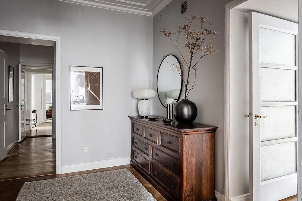 Gris que nunca saldrá de moda: apartamento escandinavo en gama monocromática - Gallery image 15