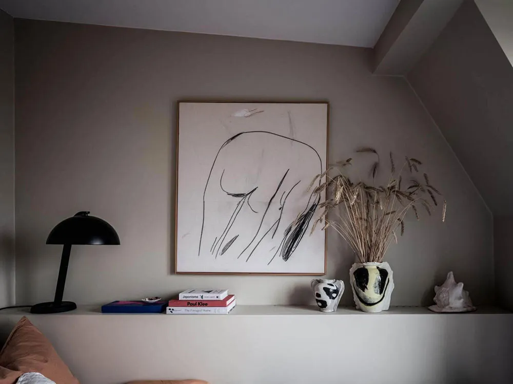 Mały szwedzki loft z mansardowymi oknami i ceglany ścianą (30 m²) - Gallery image 12