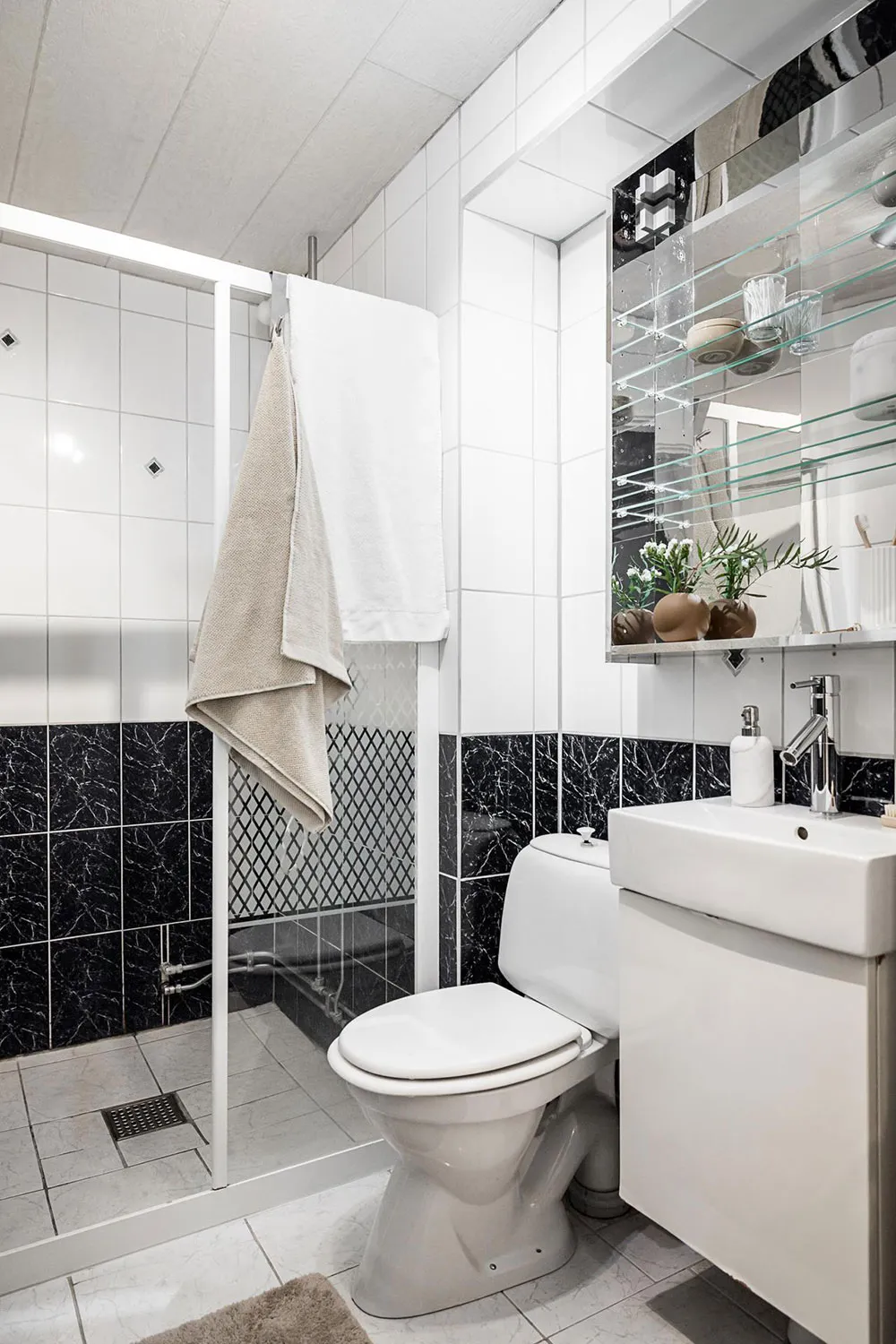 Intérieur Scandinave calme avec une atmosphère fraîche et agréable (60 m²) - Gallery image 30