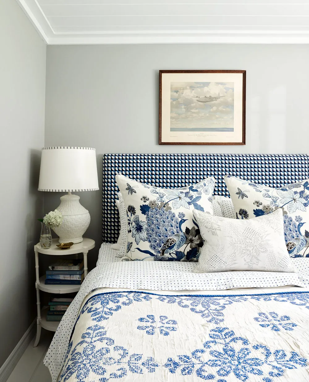 Interiores acogedores de una pequeña casa junto al lago Ontario - Gallery image 16