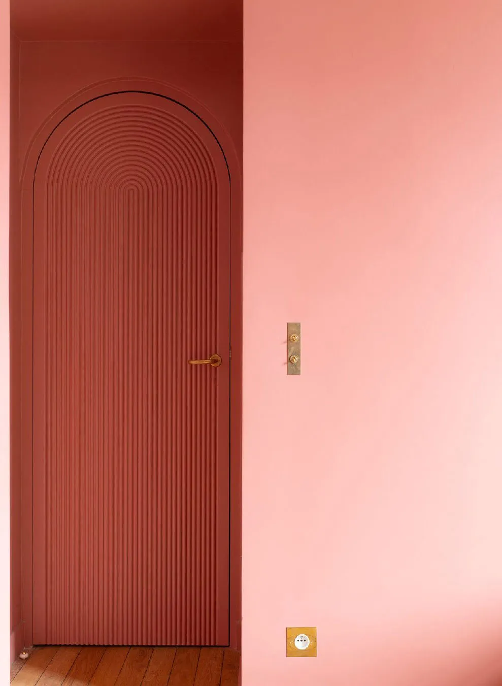 Арки и оттенки зелёного: квартира в Париже - Gallery image 22