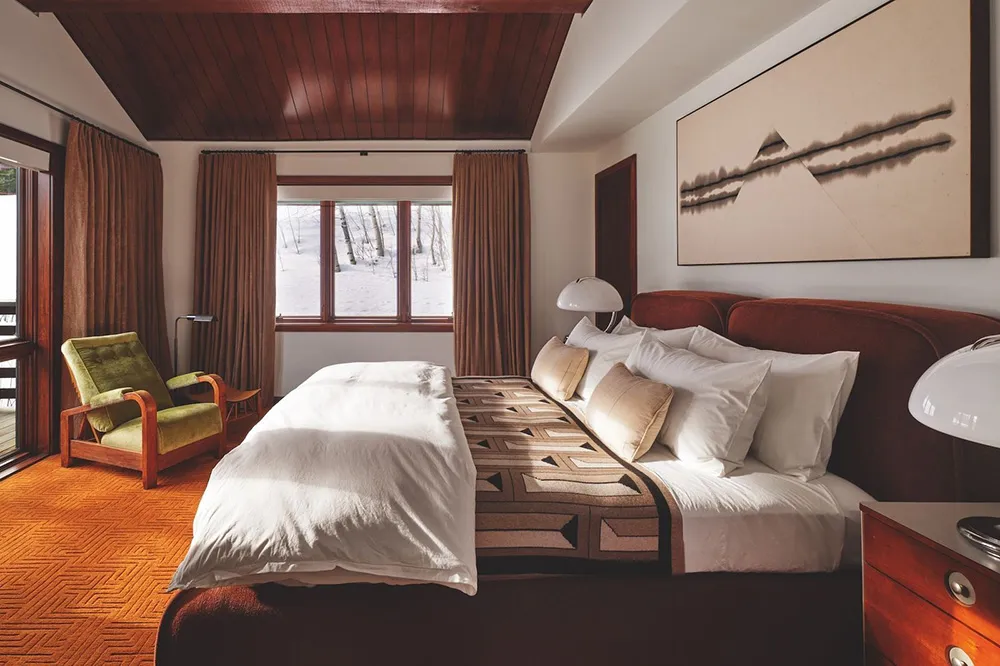 Гірський будинок без стереотипів: незвичайний котедж від відомості в Вайомінгу - Gallery image 13