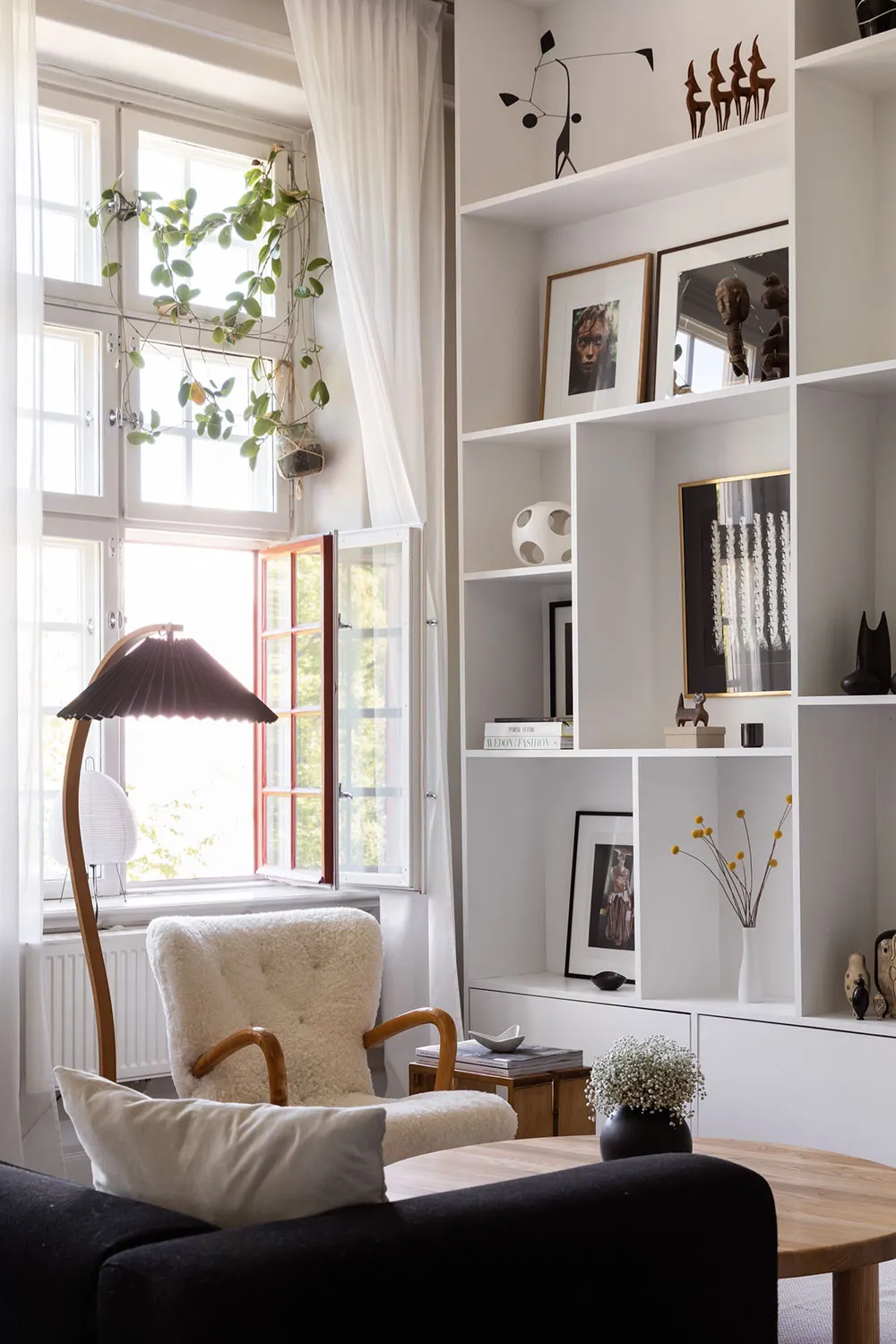 Светлый лофт в Стокгольме, который кажется больше, чем есть на самом деле - Gallery image 1