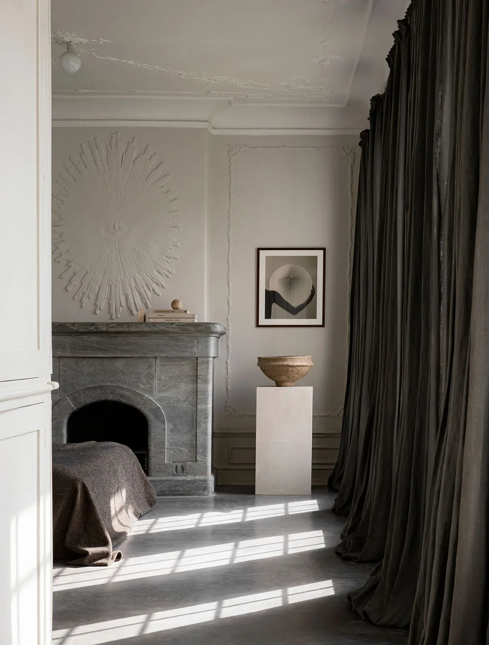 Sculptural Decor and Quiet Elegance: Countryside Cottage Designer in Denmark - 8