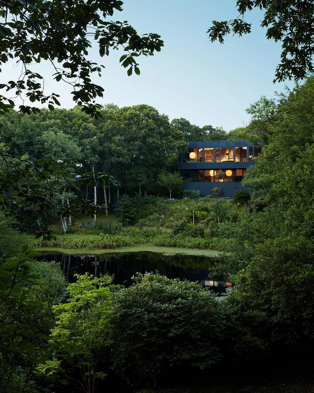 Mar de estética en las nuevas obras del fotógrafo Stephen Kent Johnson - Gallery image 17