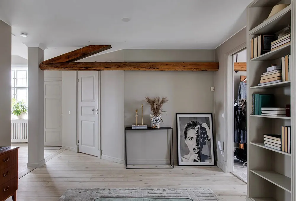 Zweiter Licht und elegantes Design: Überraschender Interior eines ländlichen Kottedgs in Schweden - Gallery image 13