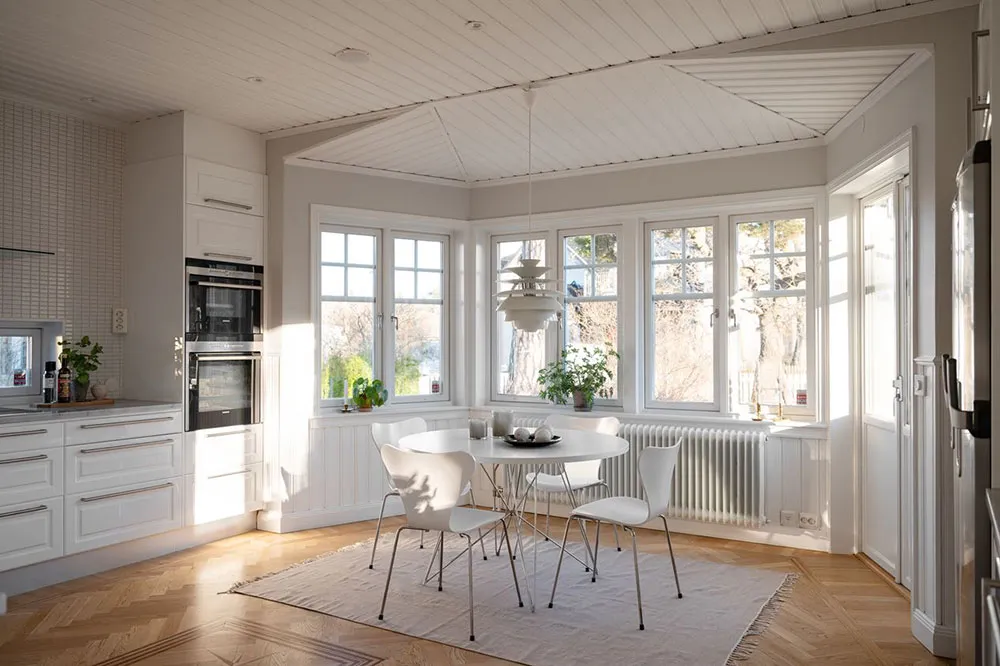 Cómo de una imagen: un encantador casita amarilla en Suecia - Gallery image 11