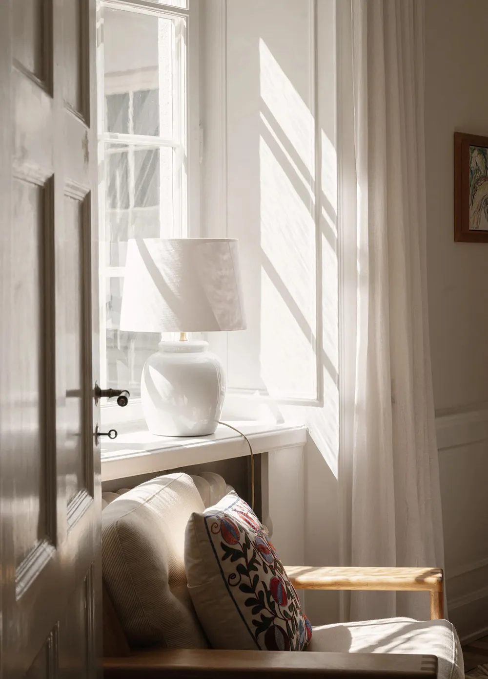 Чарівна невелика квартира в Стокгольмі, осяяна сонцем (53 кв. м) - Gallery image 1