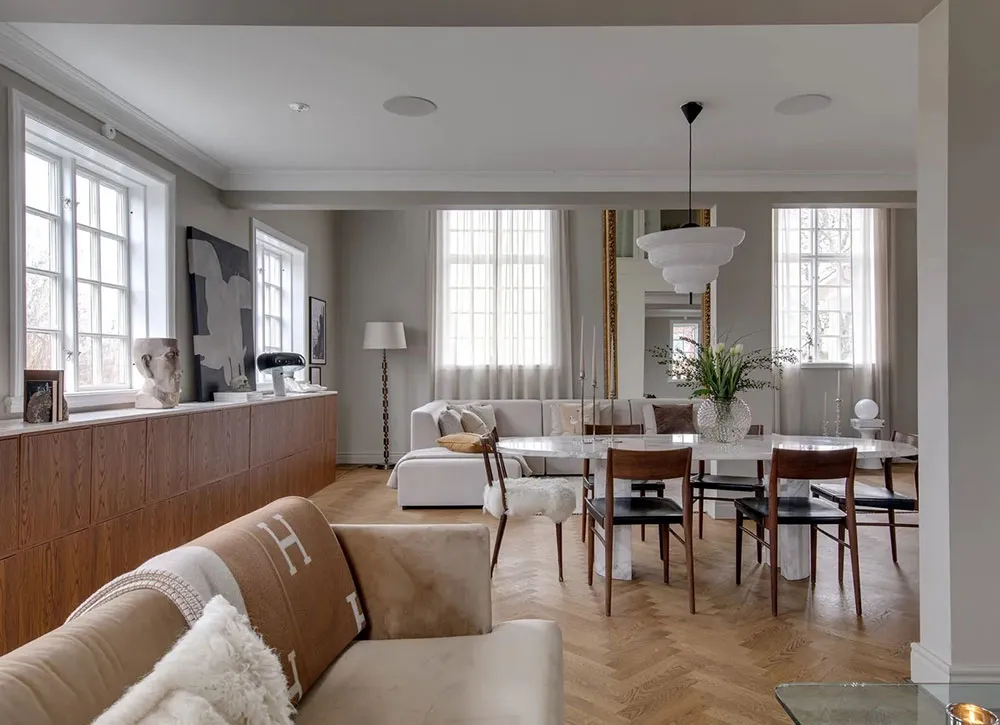 Zweiter Licht und elegantes Design: Überraschender Interior eines ländlichen Kottedgs in Schweden - Gallery image 4