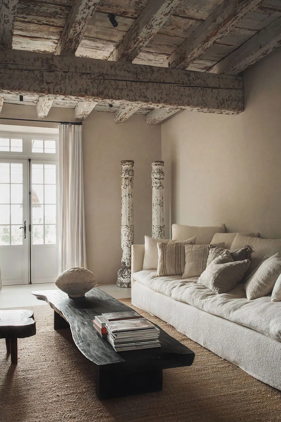 Douceur naturelle dans un merveilleux domaine historique en France - Gallery image 1