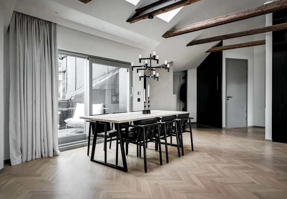 Стильный интерьер просторной мансардной квартиры в Стокгольме - Gallery image 10