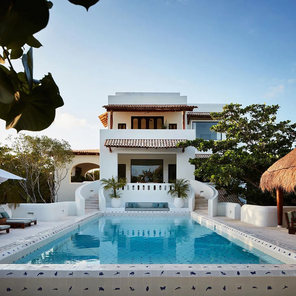 Mar de estética en las nuevas obras del fotógrafo Stephen Kent Johnson - Gallery image 1