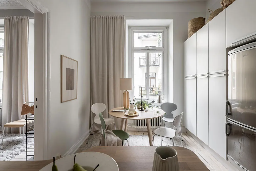 Kleine Wohnung in angenehmer Farbpalette mit praktischer Raumtrennung (35 qm) - Gallery image 4