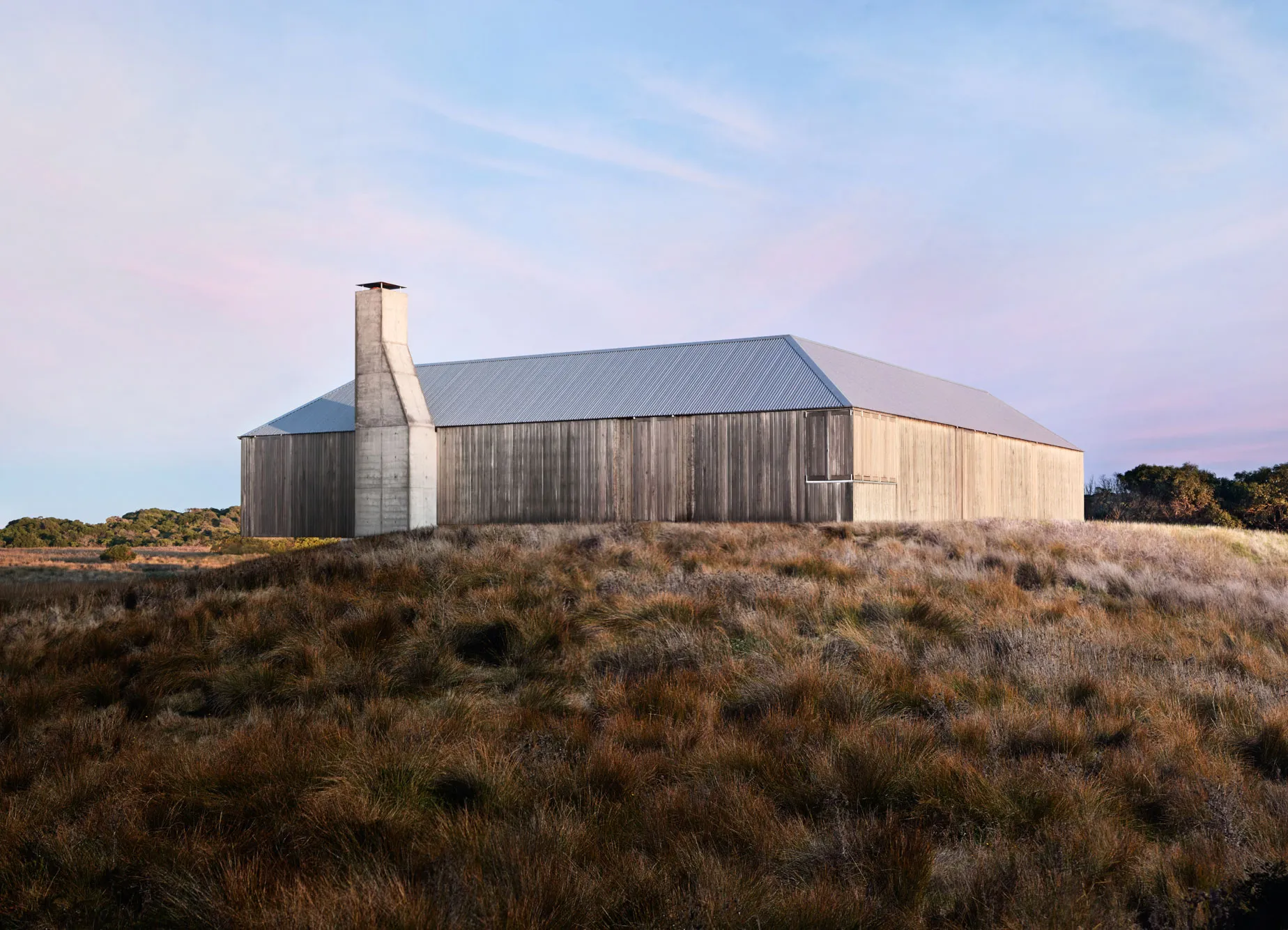 Modernes Ferienhaus in Australien inspiriert von traditionellen Bauernhöfen - Gallery image 1