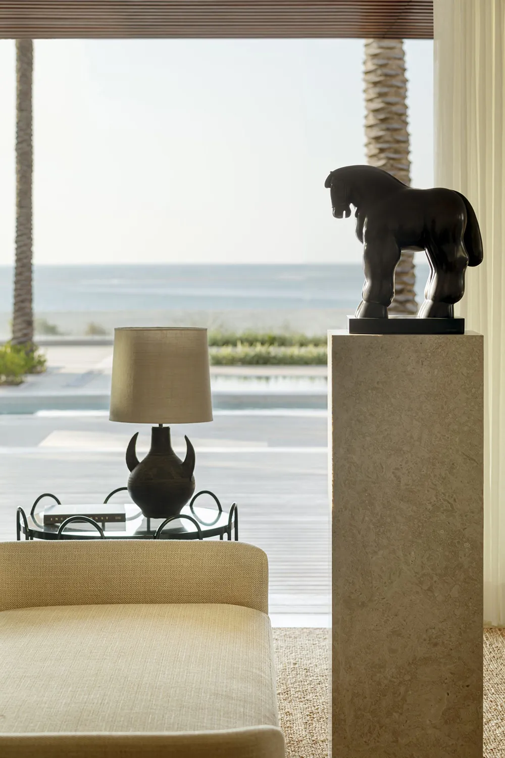 Intérieur moderne raffiné avec art : projet d'un designer espagnol à Abou Dhabi - Gallery image 7