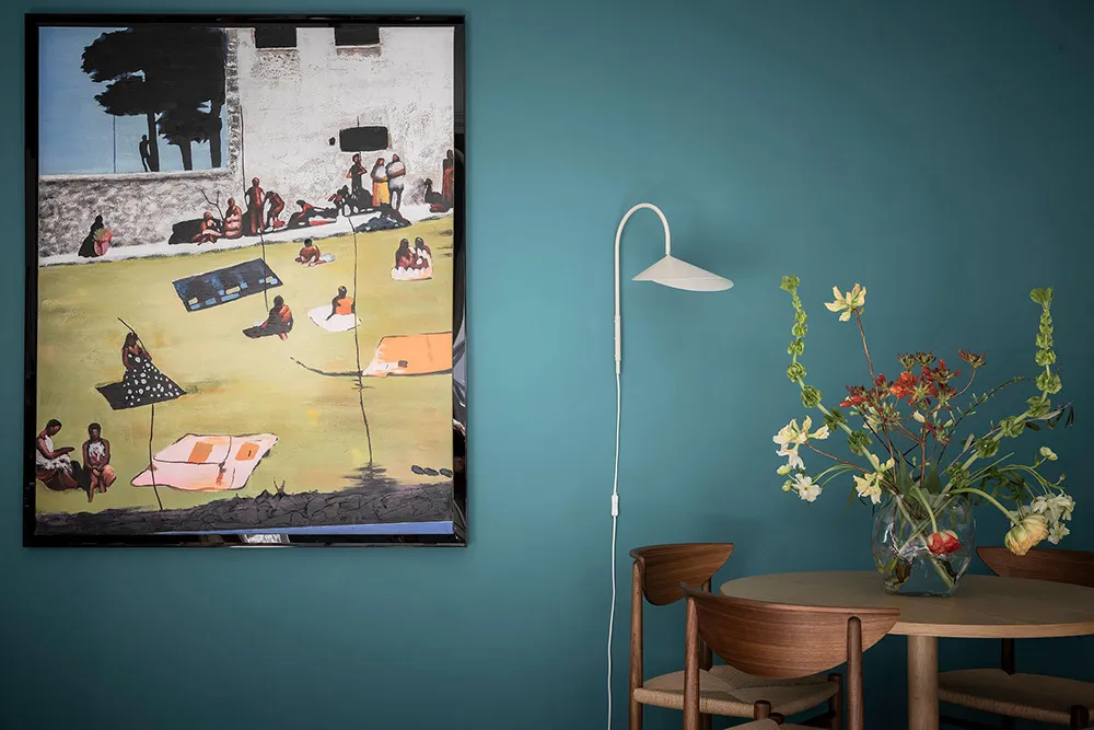 Außergewöhnlich farbenfrohe Farben im skandinavischen Interieur einer schwedischen Wohnung (81 qm) - Gallery image 6