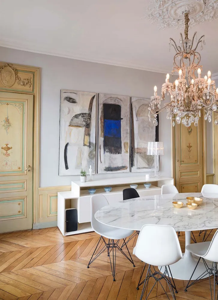 Une magnifique appartement parisien avec un décor classique élégant - Gallery image 6