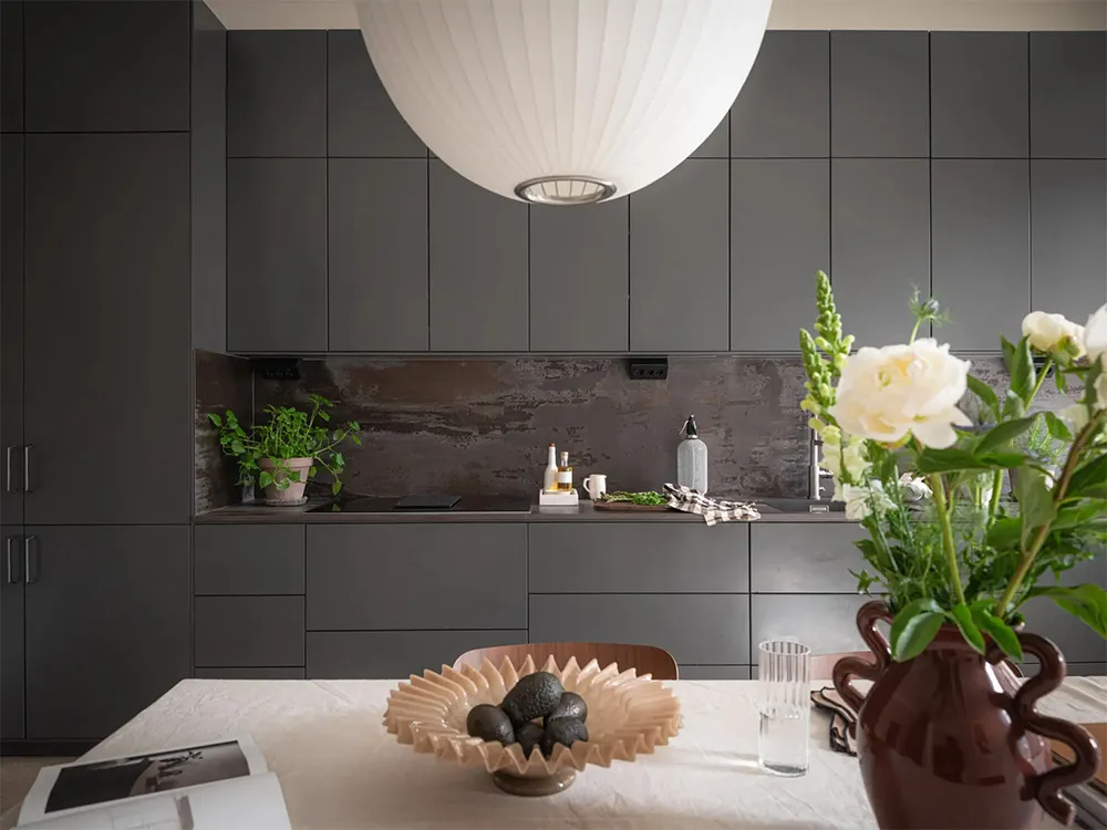 Мягкие пастельные оттенки в дизайне элегантной квартиры в Гётеборге - Gallery image 10