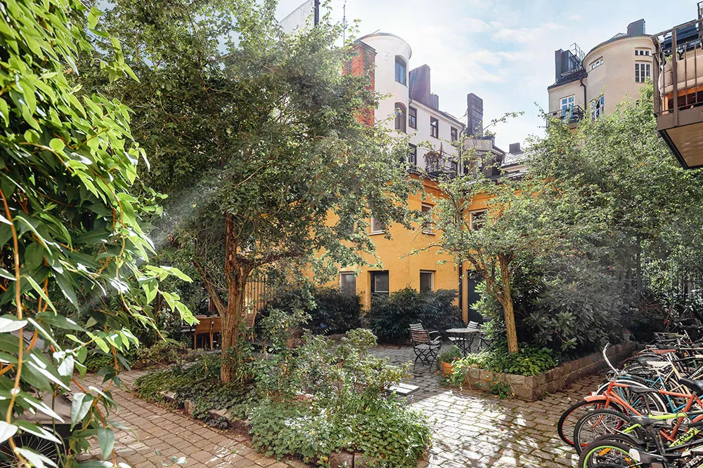 砂色の壁を持つモダンなスカンジナビア風アパートメント(93平方メートル) - Gallery image 23