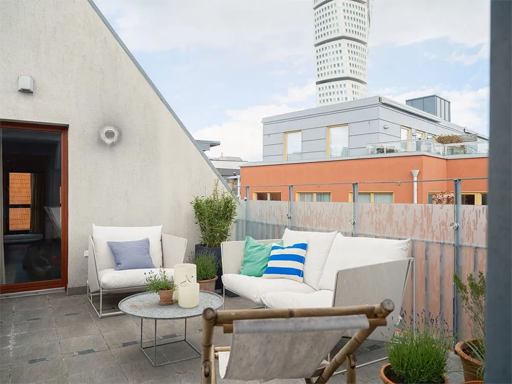 Pastel Interior Designs of a Townhouse with Unusual Architecture in Malmö - Gallery image 18